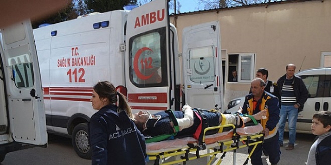 Edirne'de trafik kazas: 3 l, 1 yaral