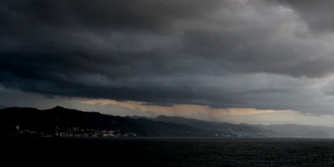 Karadeniz'i kara bulutlar kaplad