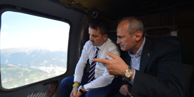 Bakanlar Turhan ve Pakdemirli Yusufeli Baraj'n helikopterle havadan inceledi