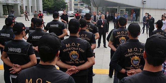 'Mobil Okul Timleri' greve balad