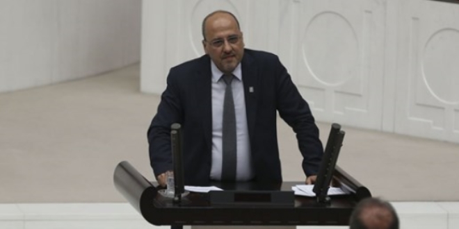 HDP'li Ahmet k'n 'devleti aalama' davasna durdurma