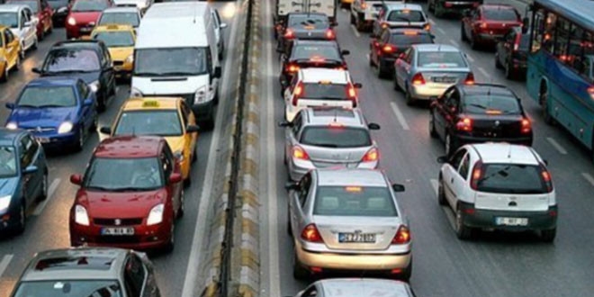 stanbul'da baz yollar trafie kapatlacak