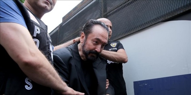 Adnan Oktar soruturmasnda 7 kii tutukland