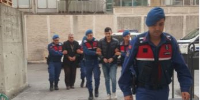 Bursa'da servis ofrn yaralayan pheliler yakaland