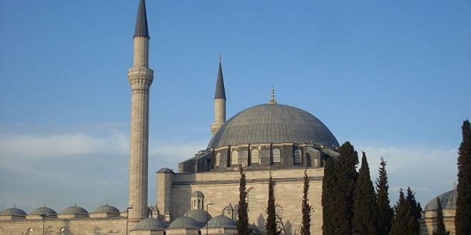 Elektrii kesilen Yavuz Selim Cami'nin abonelii iptal edildi