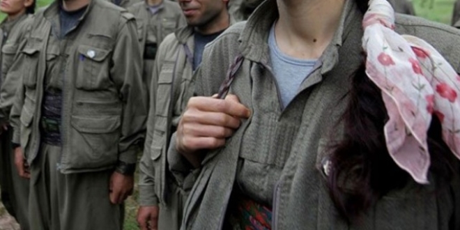 PKK'l kadnlar militan douruyor