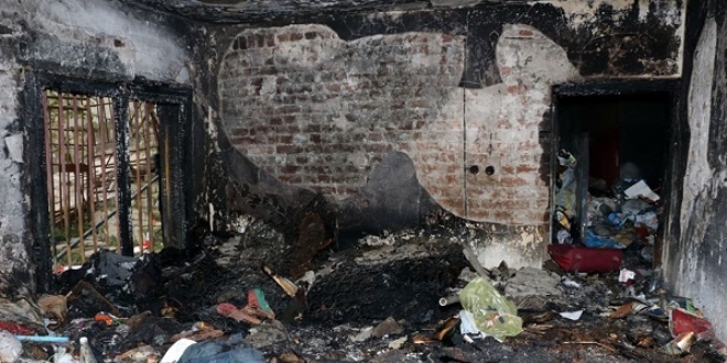 Cihangir'de yanan binada 2 ceset bulundu