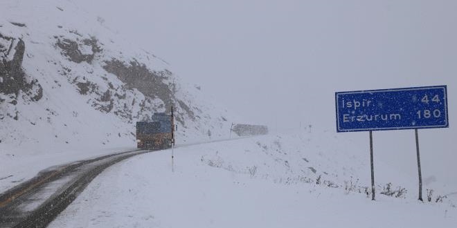 Erzurum-Erzincan karayolu trafie kapatld