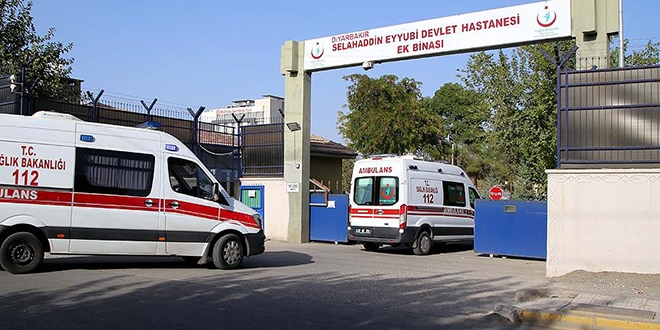 Diyarbakr'da terr saldrs: 1 polis ehit