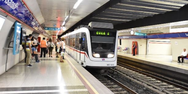 zmir Metrosu'nda da grev sesleri ykseliyor