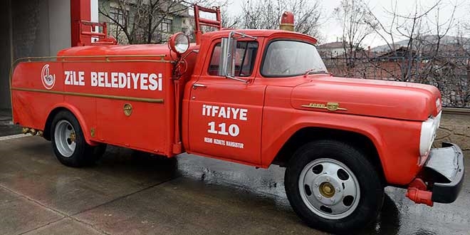 1957 model itfaiye arac ilk gnk gibi duruyor