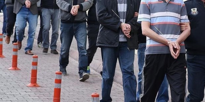 Antalya merkezli usulsz salk raporu operasyonu: 17 tutuklama
