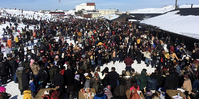 Erciyes hafta sonu 110 bin kiiyi arlad