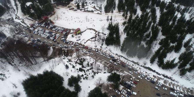 Kartepe'de younluk! 15 kilometrelik ara kuyruu