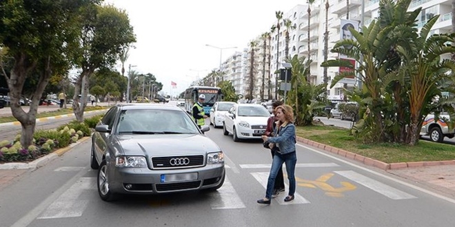 Yaya ncelikli trafik bilinci yaygnlatrlacak