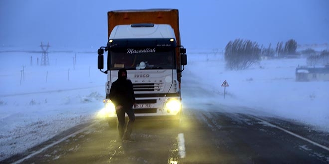 Ardahan-Erzurum kara yolu ulama kapand