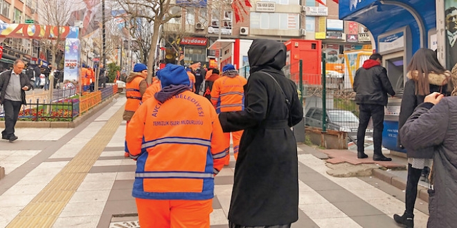 CHP'li Belediye iilerin maalarn demiyor