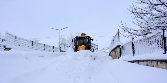 Dou Anadolu'da 227 yerleim birimine ulam salanamyor