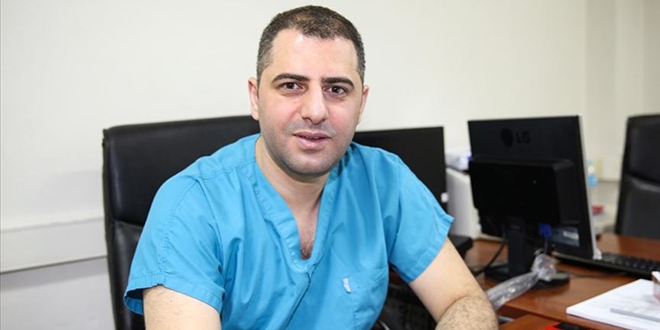 Filistinli doktor Diyarbakr'da ifa datyor