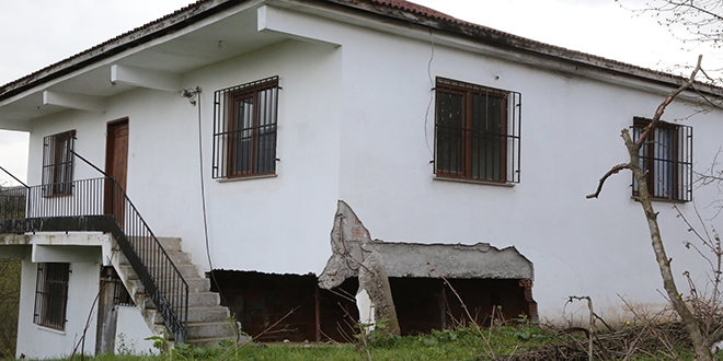 Ordu'da tahliye karar verilen evler boaltlyor