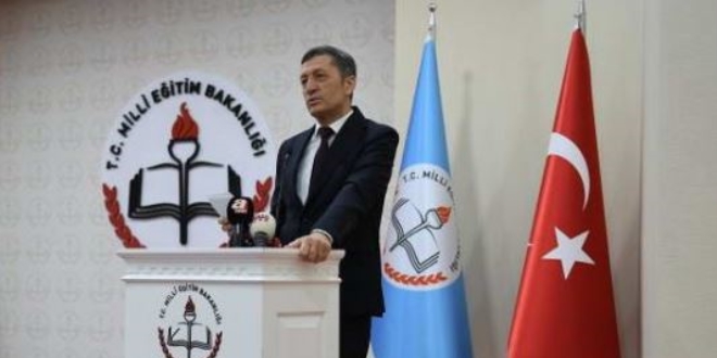 Bakan Seluk: rencilere i garantisi ve maa vereceiz