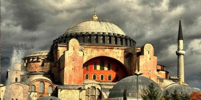 84 yllk Ayasofya esareti sona eriyor