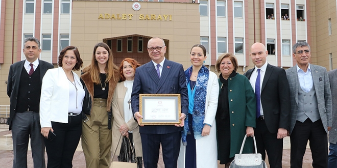 Manisa Bykehir Belediye Bakan greve balad