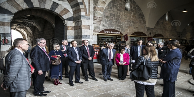 AB bykelileri Sokullu Mehmet Paa Klliyesini ziyaret etti