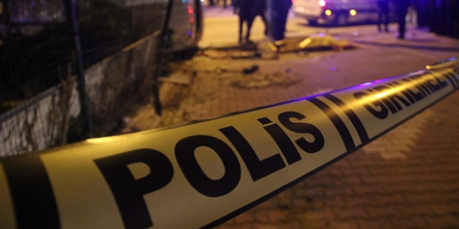 Gaziantep'te zÄ±hlÄ± para nakil aracÄ±nÄ±n kamyonla Ã§arpÄ±ÅmasÄ± sonucu 1 kiÅi Ã¶ldÃ¼, 1 kiÅi yaralandÄ±., ile ilgili gÃ¶rsel sonucu