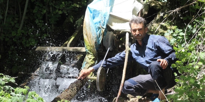 Elektrii bedavaya getirdi, tek kuru demiyor