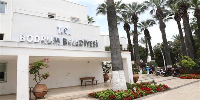 Bodrum Belediyesi tabelasna T.C. eklendi