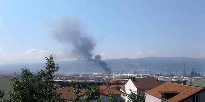 Tpra zmit Rafinerisi'nde dumanlanma