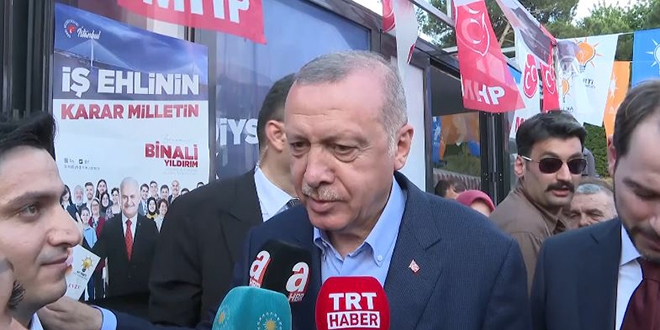 Erdoan'dan MHP seim brosuna ziyaret