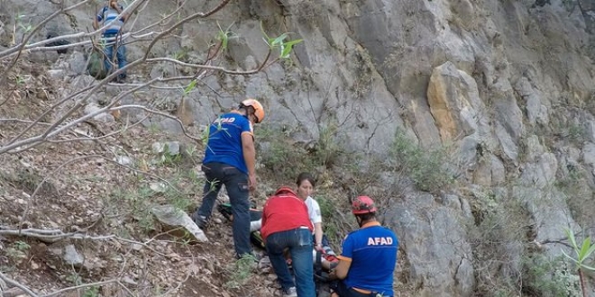 Uuruma yuvarlanan renciyi jandarma kurtard