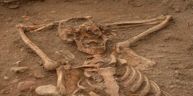 Arkeolojik kazda mezardaki 'iskeletin keyfi' artt