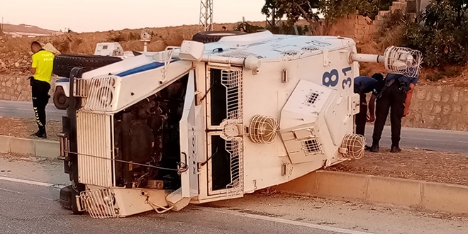 Hatay'da zrhl polis arac devrildi: 2 yaral