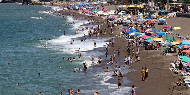 'Bat Karadeniz'in incisi'nde turizm canland