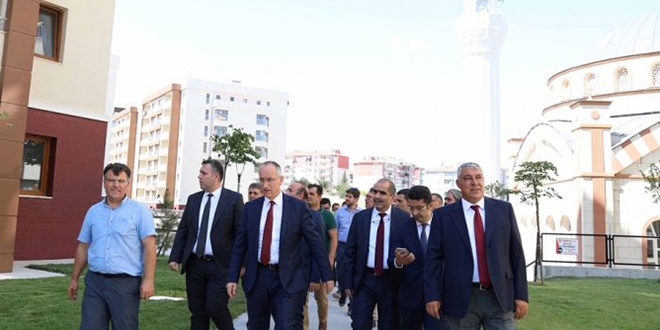 TOK Bakent'e 7 hastane, 30 lise ve 60 ilkokul yapt