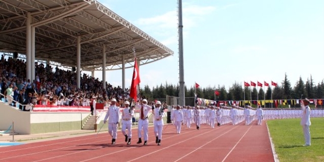 Eitimini tamamlayan 390 temen mezun oldu