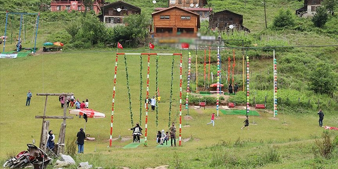 Ayder Yaylas'nda 'salncak ikayeti' sona eriyor