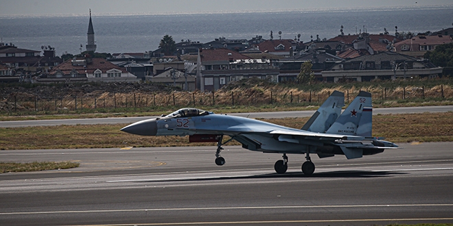 Rus ua Su-35'ten stanbul'da gsteri uuu