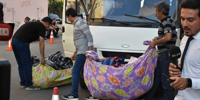 HDP nndeki oturma eyleminde 'battaniye' gerginlii