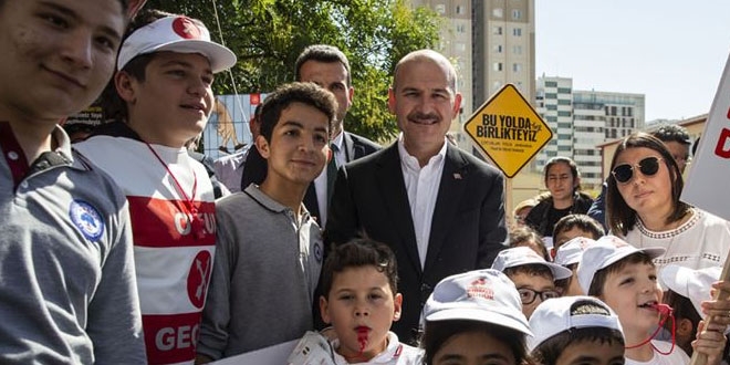 Bakan Soylu: Yayaya riayet etmeyen hemen cezay yer