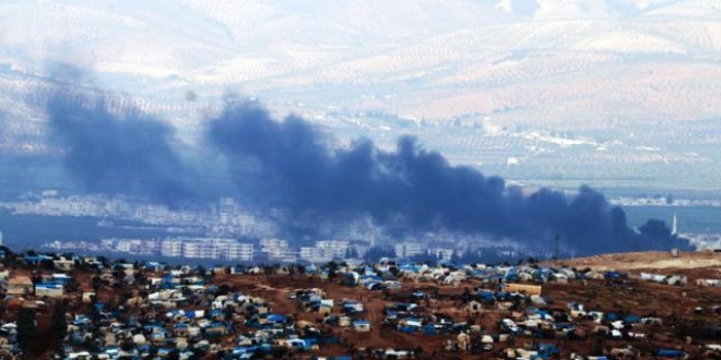 YPG'li terristler SHA'lara kar lastik yakyor