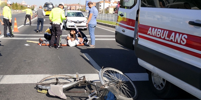Kazada yaralanan yal adam polise bisikletini sordu