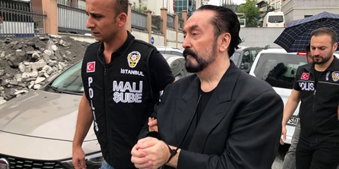 Adnan Oktar organize su rgt davas ertelendi