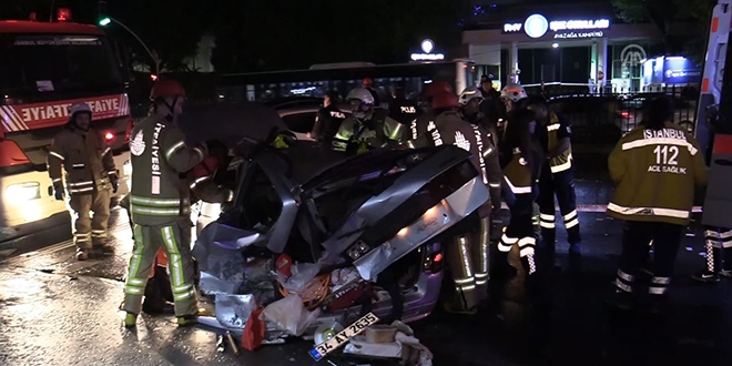 Saryer'de trafik kazas: 8 yaral