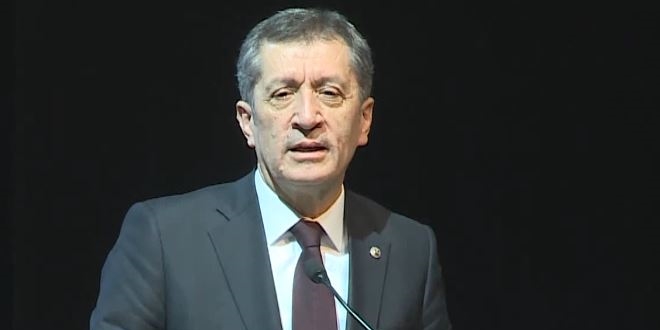 Bakan Seluk: Hepimizin daha ok sanata, iire ihtiyac var