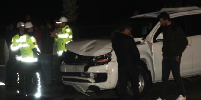 Mardin'de ii servisi ile polis arac arpt: 7 yaral