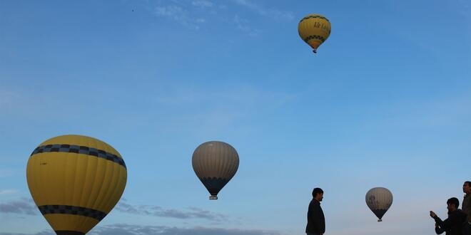 Kapadokya'da balon turlarna youn ilgi